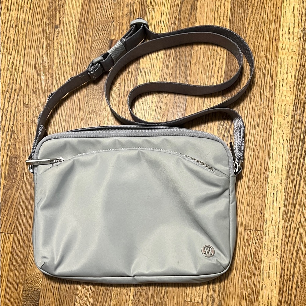 Lululemon Athletica - City Adventurer 2.5L crossbody bag